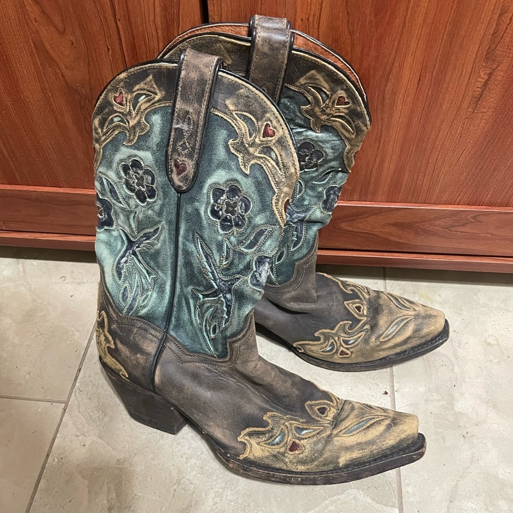 Cowboy boots